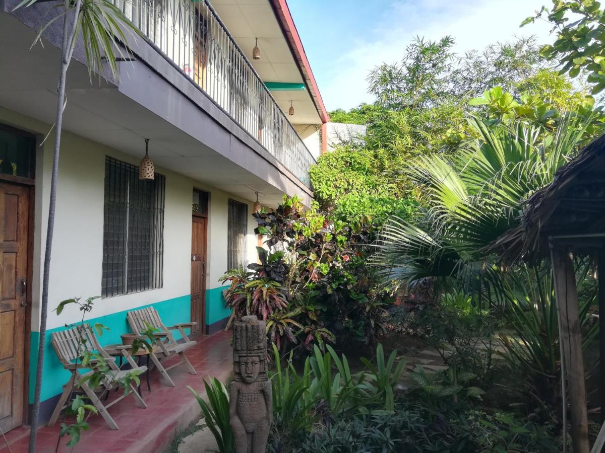 Hostal Harvest House León Exterior foto