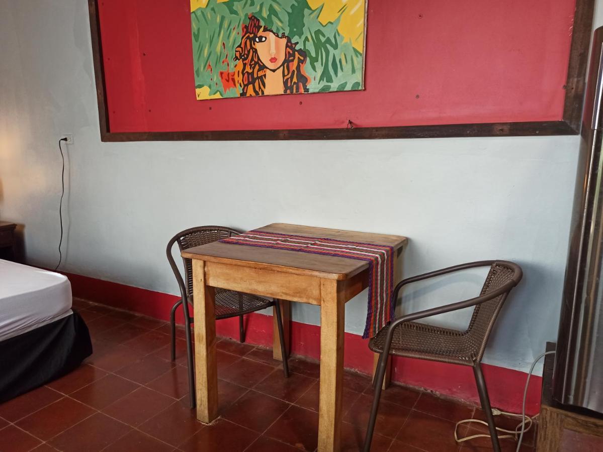 Hostal Harvest House León Exterior foto